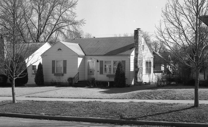 125-034 1715 Humboldt